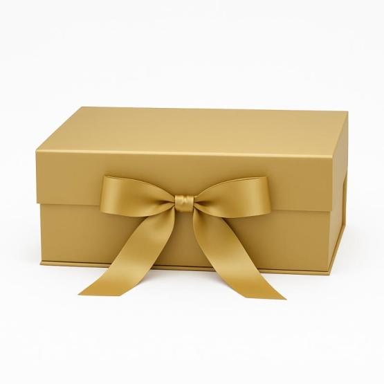 Ekskluzywne pudełko M beżowe na magnes