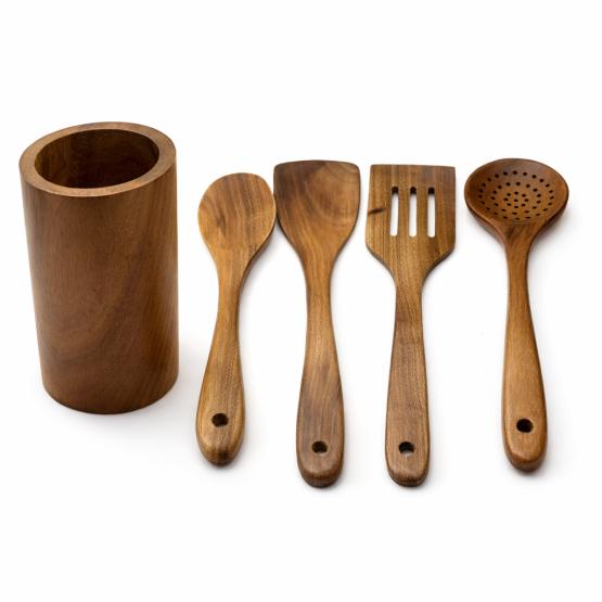 Zestaw akcesorii kuchennuch  z akacji (2)