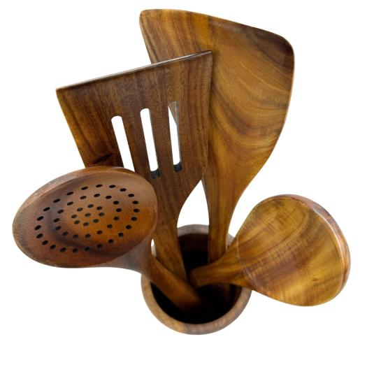 Zestaw akcesorii kuchennuch  z akacji (4)